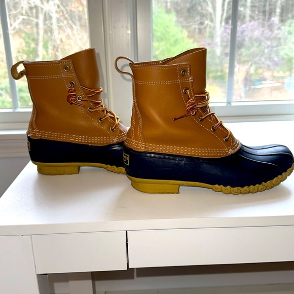 L.L. Bean Women’s Bean Boots Excellent Condition - Picture 5 of 8